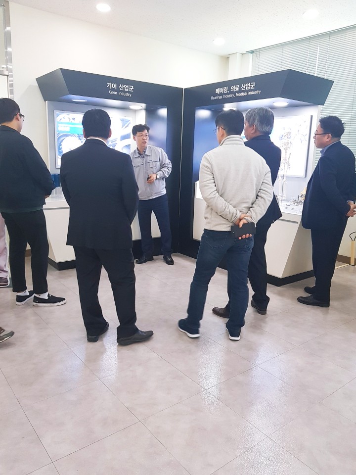 2017 한국야금 방문 KakaoTalk_20171020_213930012.jpg